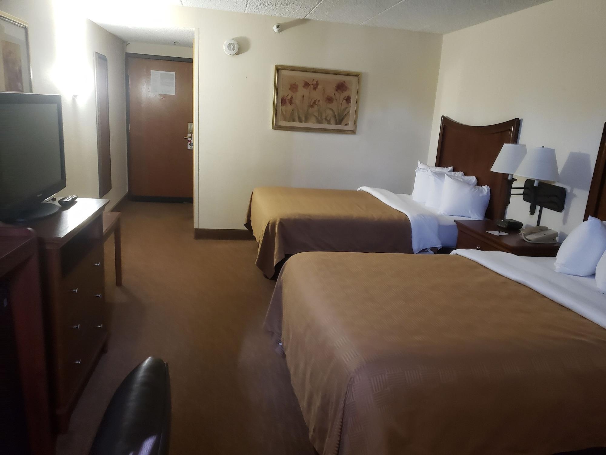 Clarion Inn&Suites Tulsa Extérieur photo