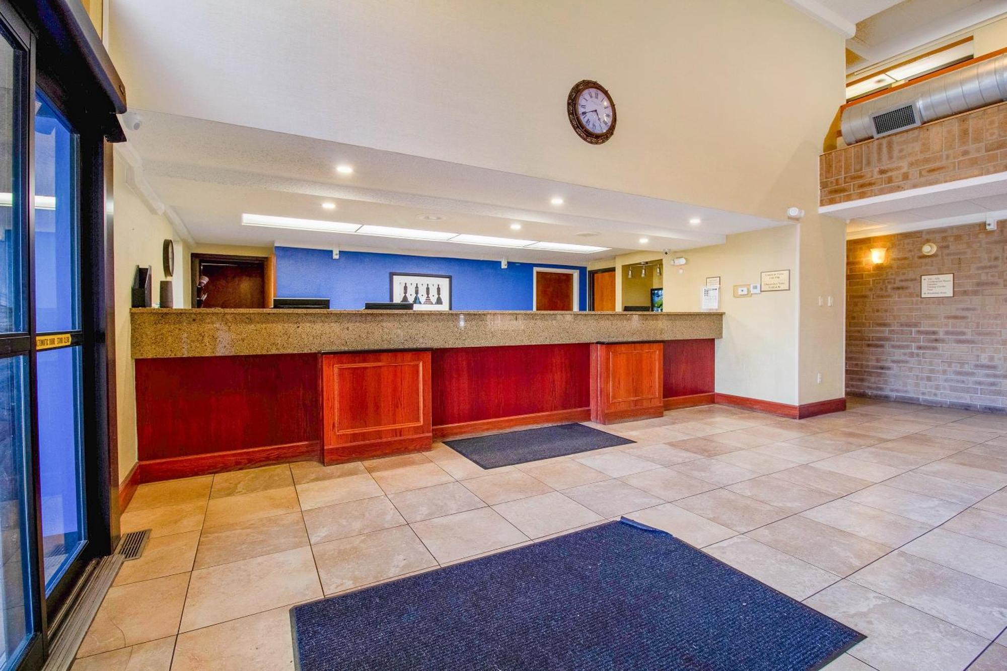 Clarion Inn&Suites Tulsa Extérieur photo