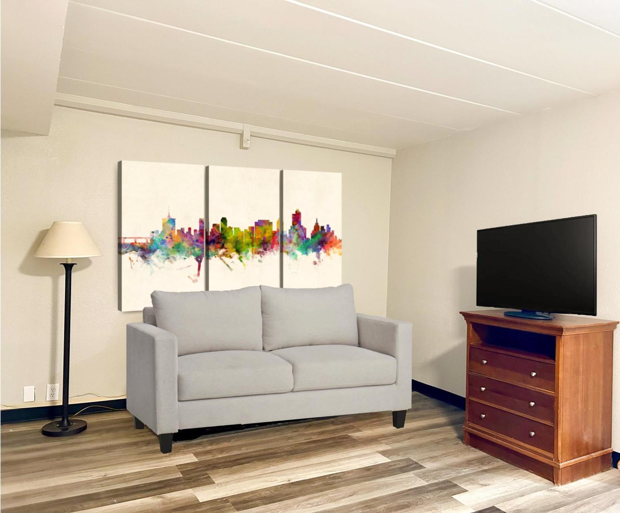 Clarion Inn&Suites Tulsa Extérieur photo