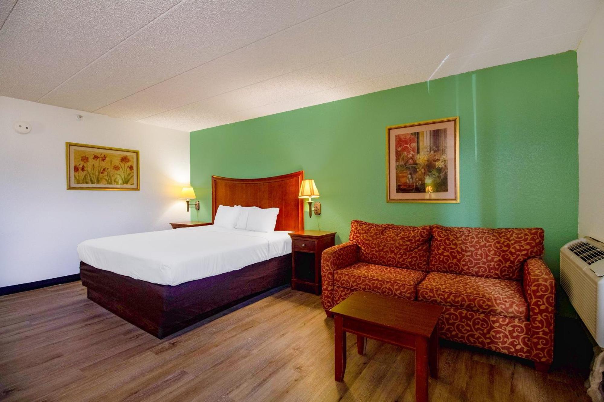 Clarion Inn&Suites Tulsa Extérieur photo